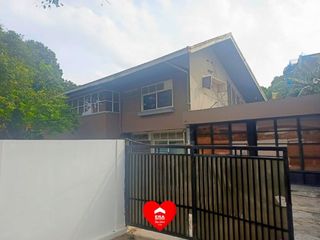 Rumah Kantor lokasi strategis di Kebayoran Baru, Jakarta Selatan