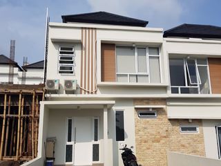 Disewakan Rumah Modern Minimalis 3 KM Dengan View Sawah Dan Sungai Area Canggu