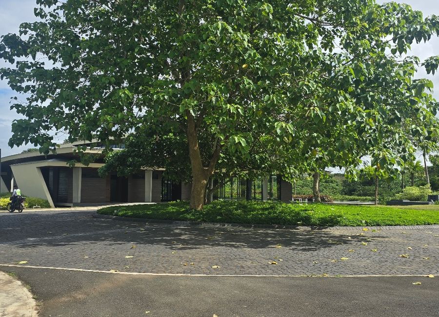 Luscara, Canlubang, Calamba, Laguna image 3