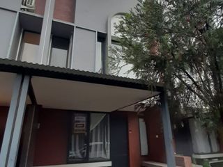 Disewakan Rumah 2 Lantai Full Furnished & Renovated Freja Suites BSD