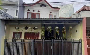 Di Jual Rumah 2 Lantai Lokasi Strategis di Tanjung Barat, Jagakarsa, Jakarta Selatan