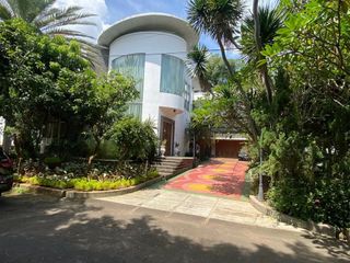 Rumah Hoek 2lt Dengan Private Pool di River Park Bintaro Sektor 8