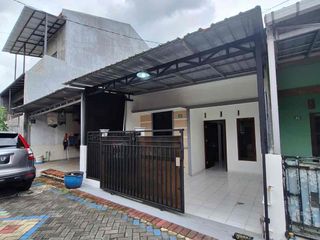 Disewakan Rumah Strategis di Kawasan Bangetayu Kulon LT 72 LB 72. Nego..