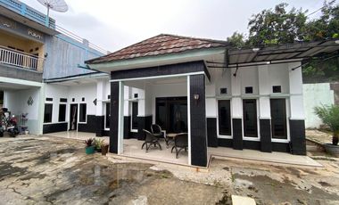 Rumah Mewah 2 Lantai Halaman Luas 460 m2 di Ciwareng Purwakarta Kota