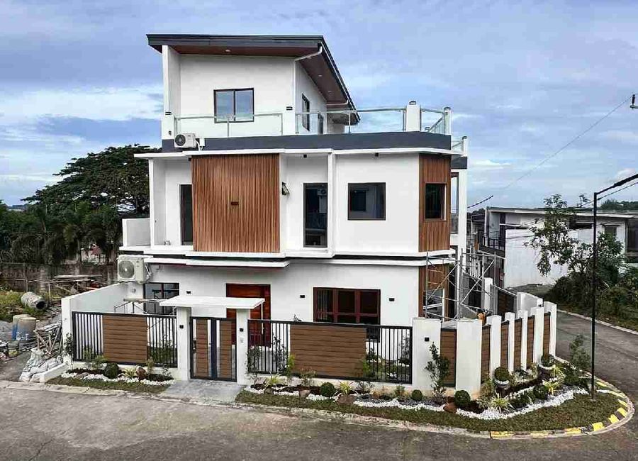 Redwood, Kingsville Hills, Antipolo, Rizal
