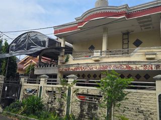 Dijual Rumah Mewah Hoek Di Cengkareng - Parkir Luas, Harga Nego Sampai Deal