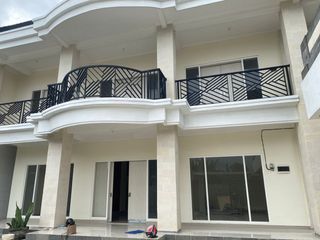 FOR SALE  Villa Downtown Denpasar ,