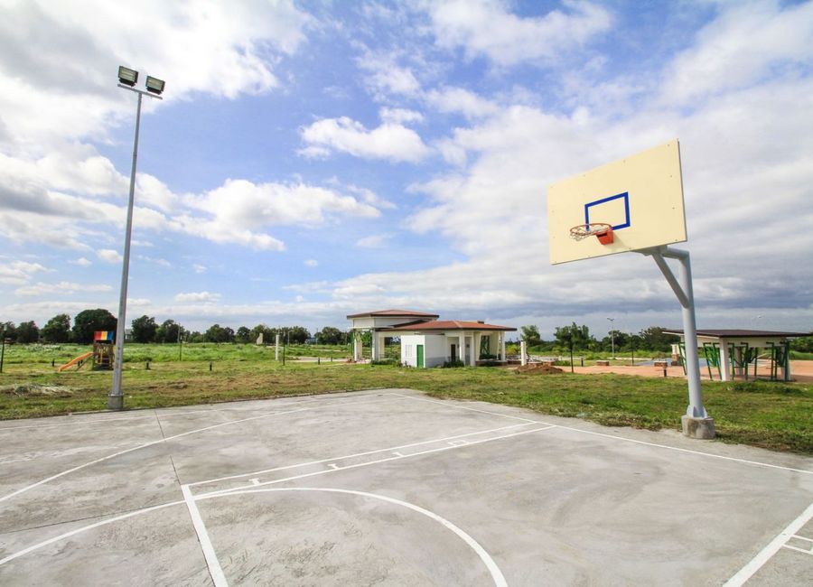 METROGATE PRIMAVERA STA ROSA LAGUNA | Lamudi.com.ph