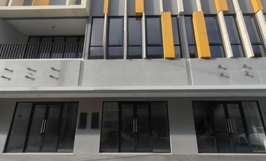 Ruko The Loop, BSD 3 Lantai