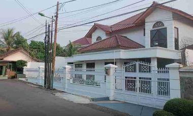 Harga Menarik! Rumah Besar 2 Lantai Kayu Putih – LT 527 m², Lingkungan Tenang & Elite