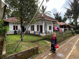 Rumah Kampung 200 m2 Akses Mobil di Bojong Purwakarta Dijual Murah