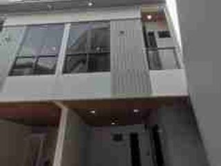 Rumah Murah 3 Lantai Carport Jalan Johar Baru Jakarta Pusat