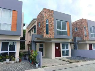 4 bedroom  HOUSE AND LOT FOR SALE in Libertas baclayon Bohol.
