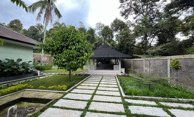 Rumah Villa Mewah 1134 m2 Pinggir Jalan Raya di Wanayasa Purwakarta