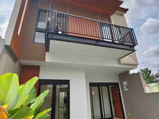 Rumah 2 lantai Baru Modren Di Sayap Turangga Sayap Buahbatu Bandung