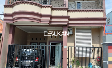 Dijual Rumah 3 Lantai di Sawahan