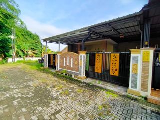 DIJUAL RUMAH dg lingkungan yg tenang, hanya 2 mnt dr Kantor PEMDA Baru Sragen