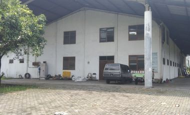GUDANG BESAR STRATEGIS – PANDAAN, PASURUAN