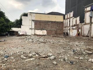 Tanah Premium Pusat Kota Surabaya. Bisa dipakai bangun gedung kantor hotel dll