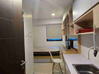 Dijual Barang Langka yang Jarang Ada, Apartemen Solo Urbana Residence Full Furnished.
