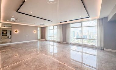 286 sqm Unit for Sale at One Roxas Triangle In Makati City