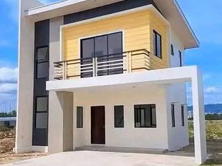 3-Bedroom House & Lot for Sale at BREEZA ESCAPE in Lapu-Lapu City Cebu