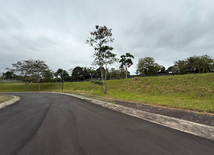 Riomonte, Canlubang, Calamba, Laguna image 3