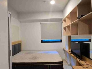 Apartemen Solo Urbana Residence Full Furnished, Fasilitas Lengkap Kolam Renang dan Jogging Track.