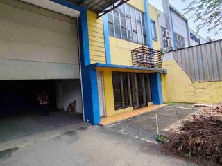 DI SEWAKAN Gudang rapi bagus siap pakai di kawasan taman tekno BSD
