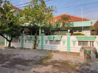 Dijual Strategis Rumah Luas Jemursari Surabaya