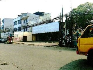 Gudang Raya Wadungasri Waru Sidoarjo 2.205 m² – 4 SHM, 1 Lantai, Akses Strategis