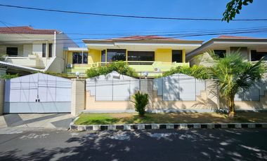 Rumah Mewah  Siap Huni di Raya Satelit dkt Pakuwon , Citraland , Graha