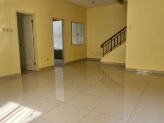 Disewa Rumah Layar Permai PIK, 8x12, 4KT, 3KM, Ada AC