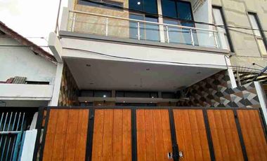 Rumah Minimalis 3LT Cantik Di Tebet Jakarta Selatan