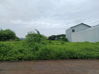 TANAH ONE GATE DILINGKUNGAN PERGUDANGAN PARANGLOE MAKASAR