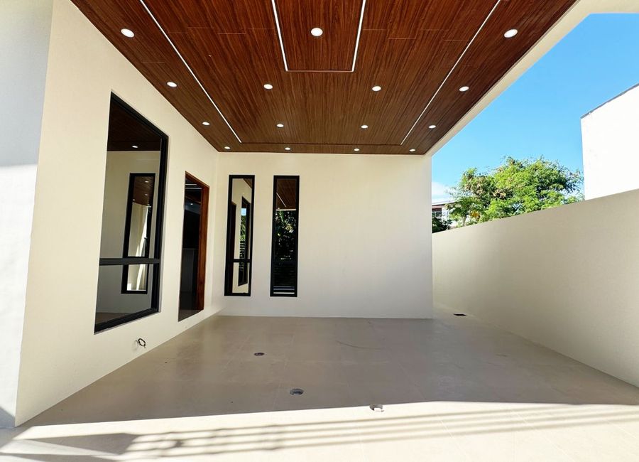 Villa Segovia, Santa Rosa, Laguna image 3