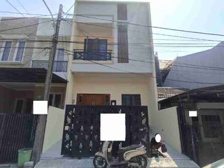 Jual rumah baru di janur kuning 6x17 hadep Utara