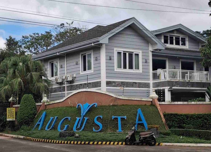 Augusta, Don Jose, Santa Rosa, Laguna