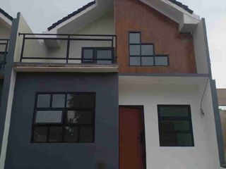 TAKE OVER RUMAH KOMERSIAL SIAP HUNI TANPA RENOVASI