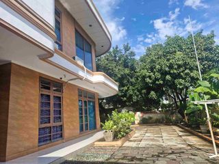 Murahh!!Dijual Rumah Rapi Hoek Harga NJOP