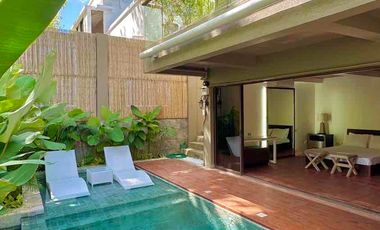 For Sale: 5 Bedroom House in Ma. Luisa Village w/ Swimming Pool