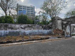 Tanah Super Strategis di Sebelah Persis Pintu Masuk Uns Jebres Solo