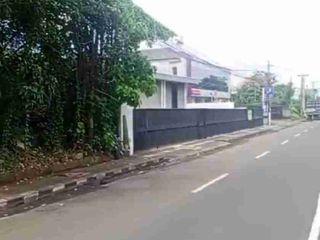 Tanah Komersil Jalan Utama Ida Bagus Mantra 10 Menit ke Pantai