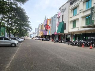 Ruko 3 Lantai Hadap Jalan Raya Utama BSD Dekat Akses Tol