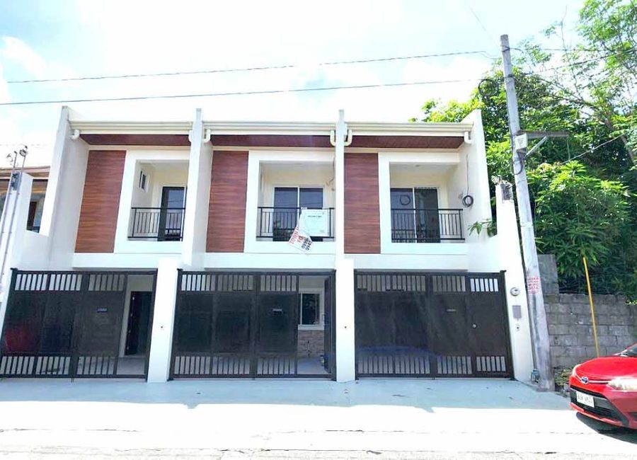 2 Storey Townhouse for sale in Sauyo near Tandang Sora Quezon City ...