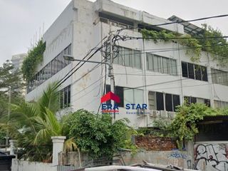 Gedung kantor 4 lantai luas 905 m2 harga murah di Melawai Jakarta Selatan