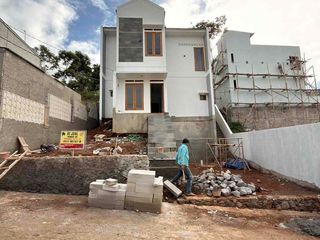 Dijual Rumah Type 80/ 157 Cileunyi 2 Lantai Free Gazebo dan Canopy