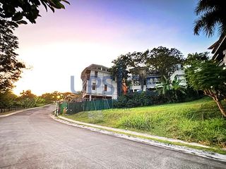 Ayala Westgrove Heights Lot For Sale near the Sports Center