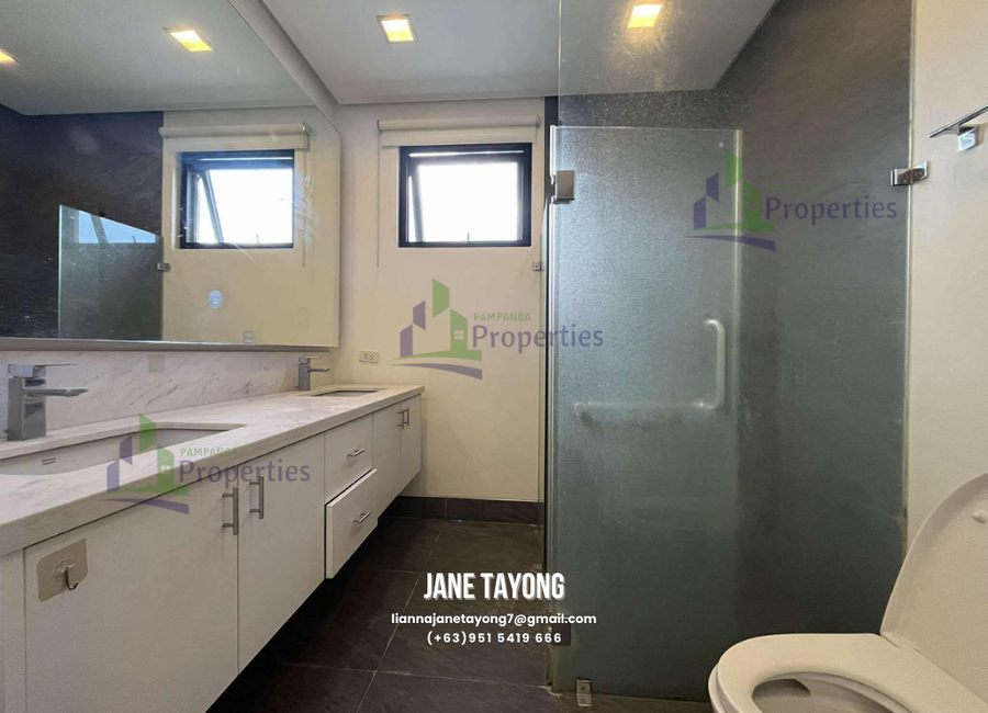3 Units House for rent inside Clark | Lamudi.com.ph