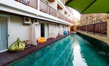 Hotel Bagus Di Raya Kuta Dekat Bandara Pantai kuta Krisna oleh oleh